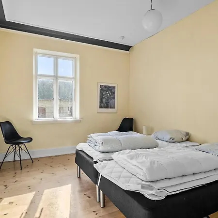 別荘 5 Bedroom In ニュボー