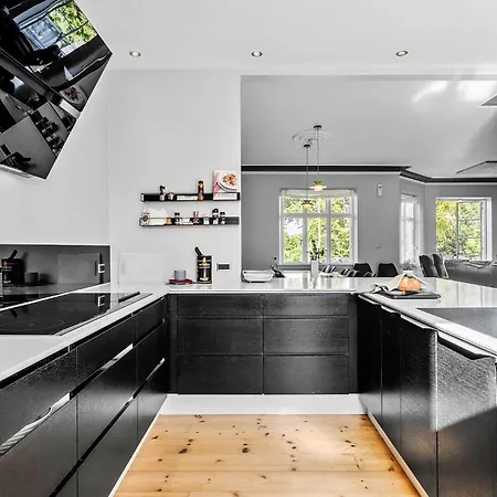 別荘 5 Bedroom In ニュボー