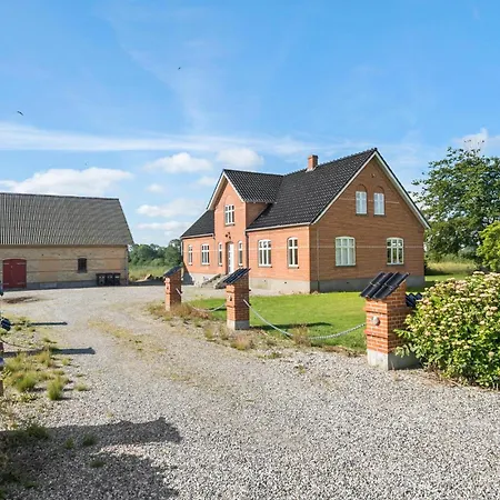 5 Bedroom In 別荘 *