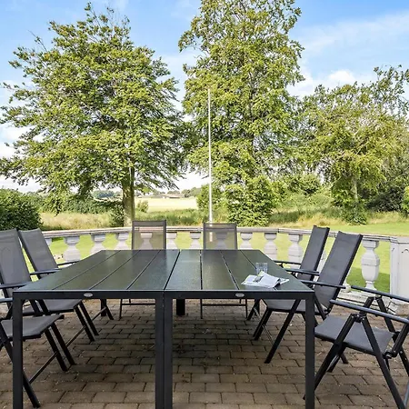 別荘 5 Bedroom In *